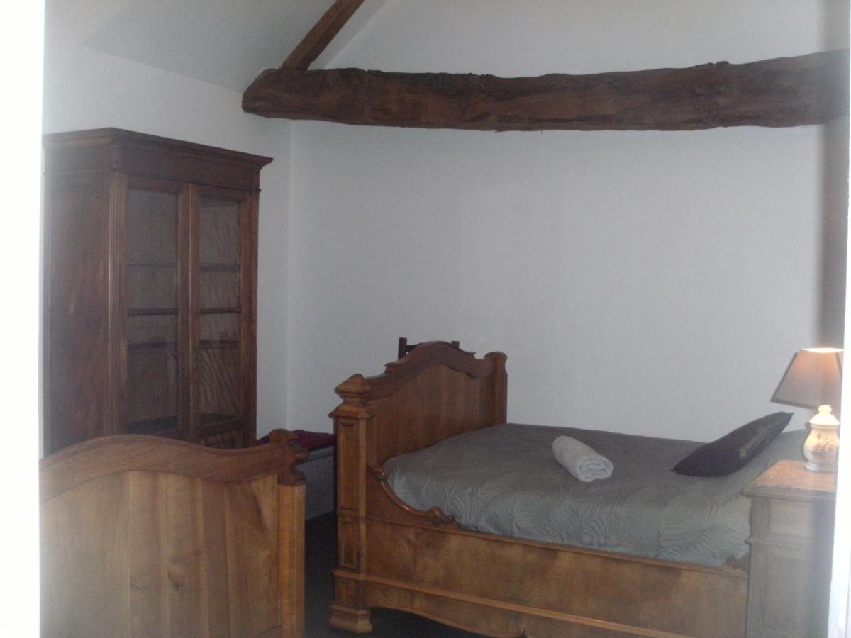 Grange Dans Ancien Corps De Ferme Hotel Bellengreville  Eksteriør billede